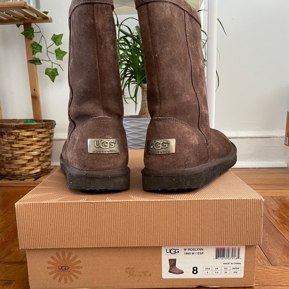 UGG boots - Picture 2 of 5
